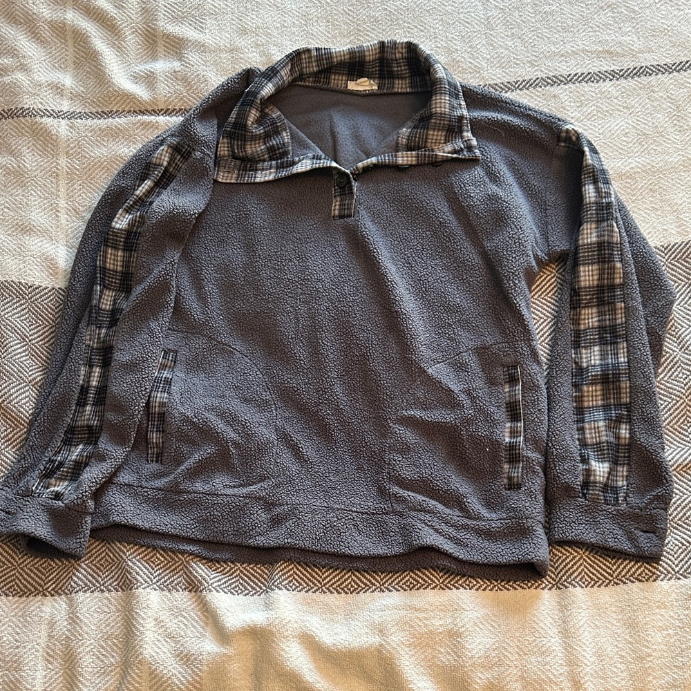 Hem & Thread grey Plaid Pullover
